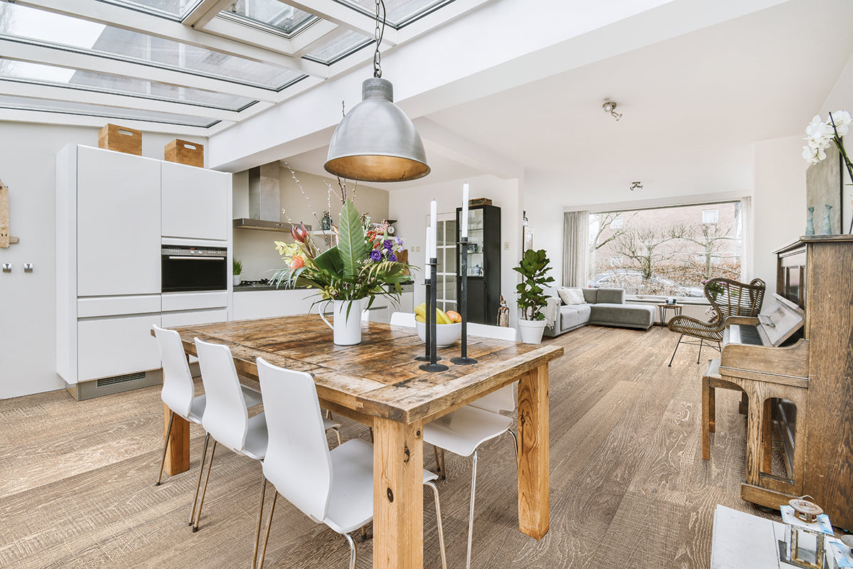 McCarran Hinton 9-1/2 x 86 in 5/8 in White Oak Engineered Hardwood