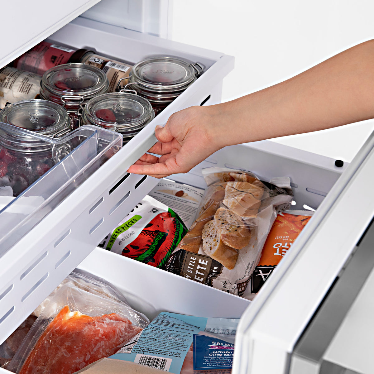 ZLINE Autograph Edition 60 in. 32.2 cu. ft. French Door Built-In Bottom Freezer Refrigerator with Water Dispenser and Ice Maker in Stainless Steel with Matte Black Accents (RBIVZ-304-60-MB)