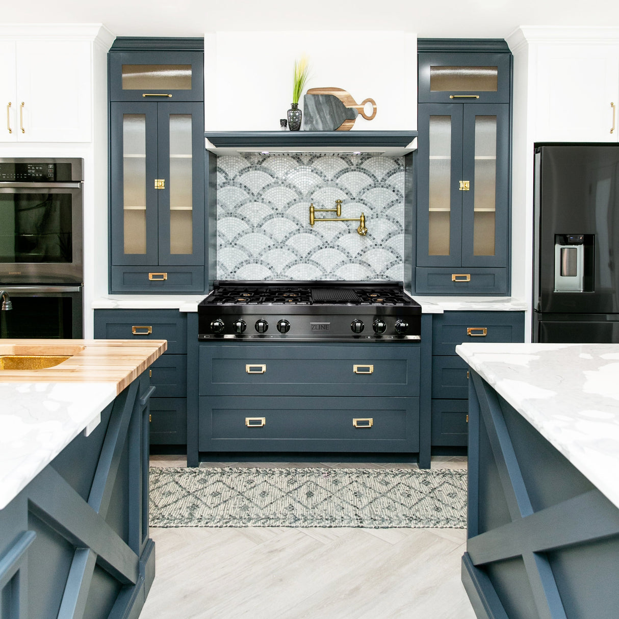 ZLINE 48 in. Legacy Gas Rangetop with 6 Brass Burners and Porcelain Cooktop in Black Stainless Steel (RTB-BR-48)