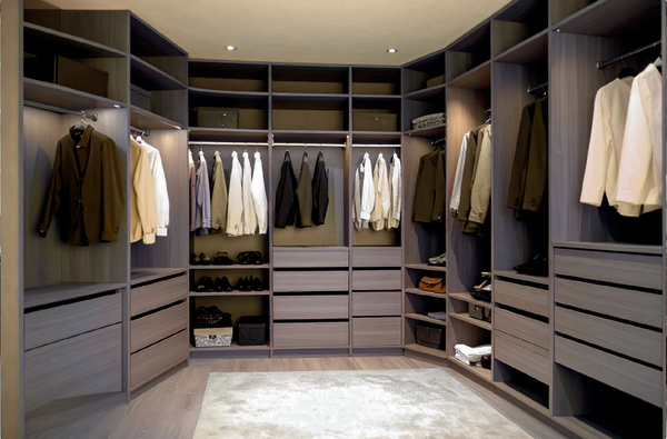 Homestead Oak Closets