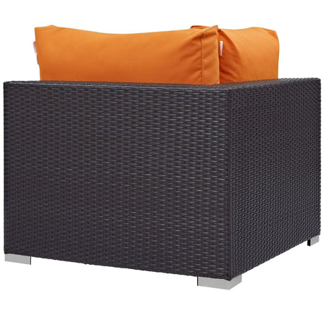 Convene Outdoor Patio Corner - BUILDMYPLACE