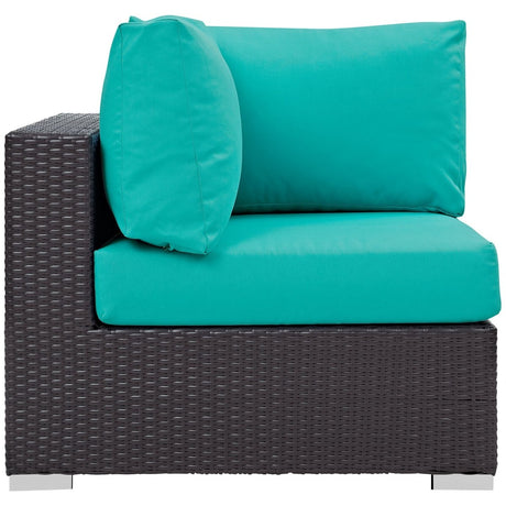 Convene Outdoor Patio Corner - BUILDMYPLACE