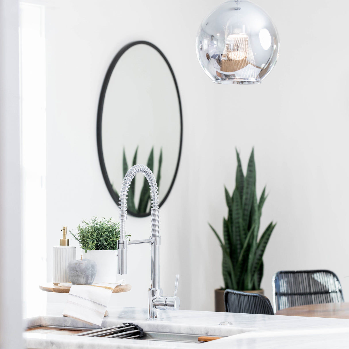 ZLINE Sierra Kitchen Faucet in Chrome (SRA-KF-CH)