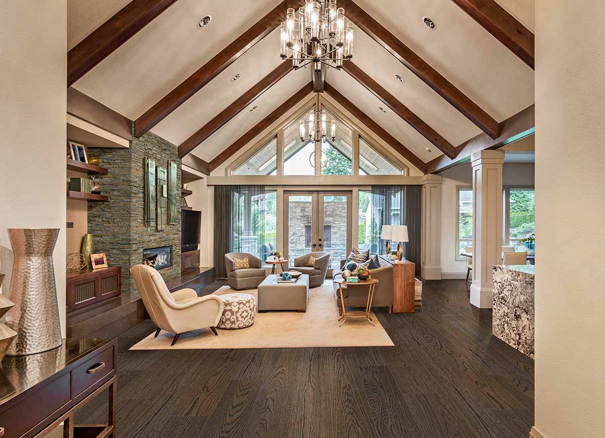 McCarran Thornburg 9-1/2 x 86 in 5/8 in White Oak Engineered Hardwood