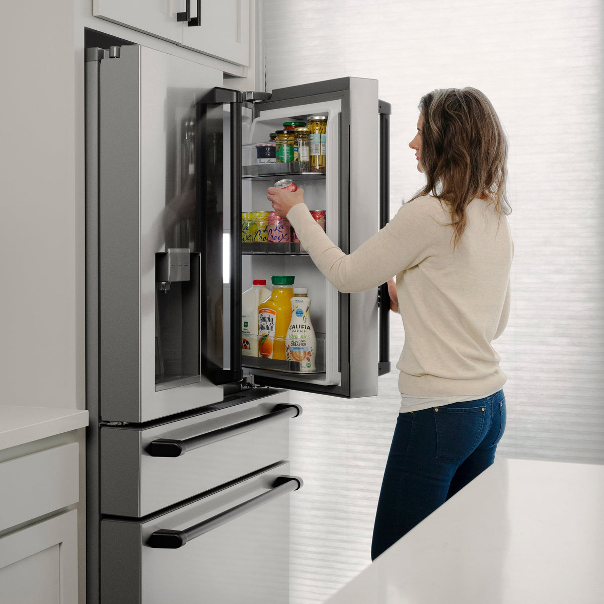 ZLINE Autograph Edition 36 in. 21.6 cu. ft. Counter-Depth French Door Refrigerator with Water and Ice Dispenser in Fingerprint-Resistant Stainless Steel with Matte Black Traditional Handles (RFMZ-W-36-MB)