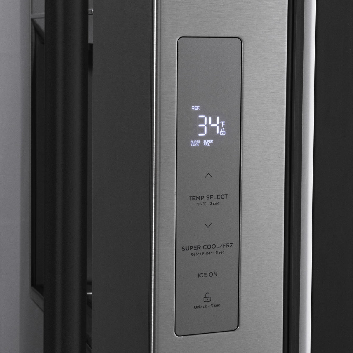 ZLINE Autograph Edition 36 in. 28.9 cu. ft. Standard-Depth French Door External Water Dispenser Refrigerator with Dual Ice Maker in Fingerprint-Resistant Stainless Steel and Matte Black Traditional Handles (RSMZ-W-36-MB)