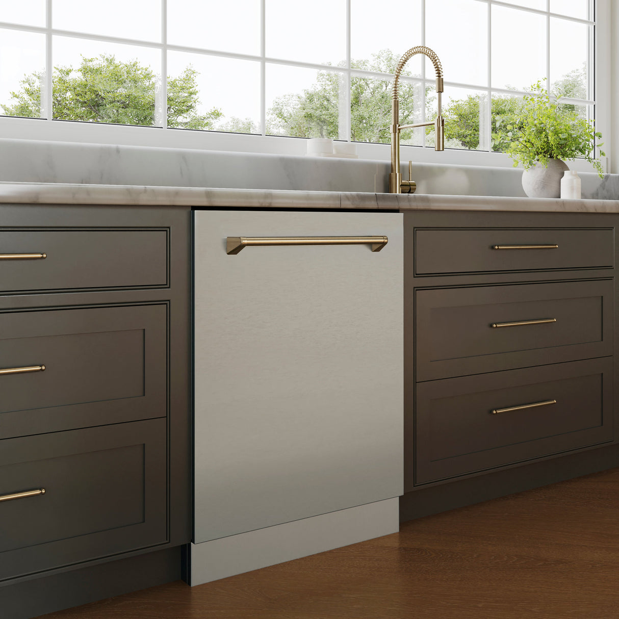 ZLINE Sierra Kitchen Faucet in Champagne Bronze (SRA-KF-CB)