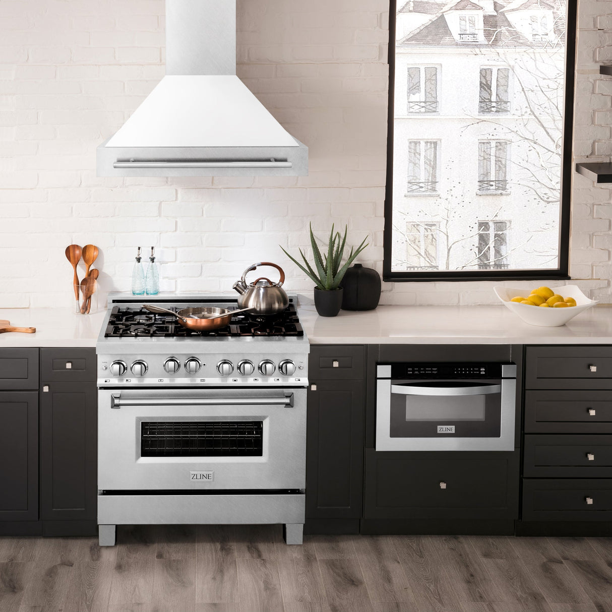 ZLINE 36" Fingerprint Resistant Stainless Steel Range Hood with White Matte Shell (8654SNX-WM36)
