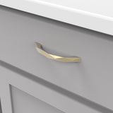 Pulls 3-3/4 Inch (96mm) Center to Center - Hickory Hardware